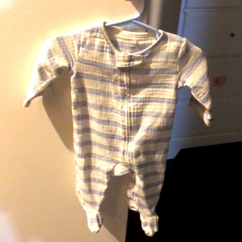 Long sleeve onesie